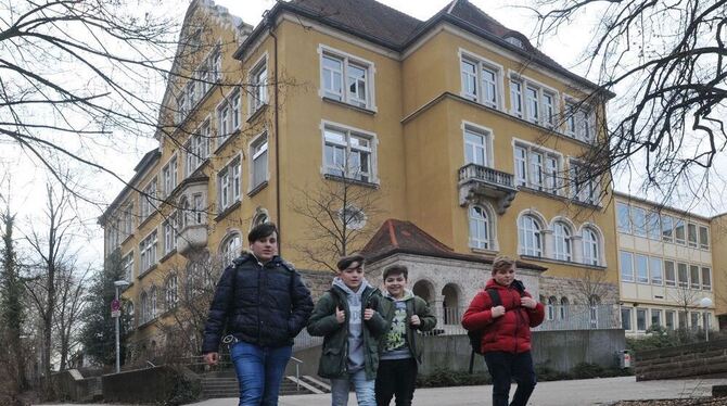 Im vorigen Schuljahr gab es noch drei, jetzt ist die Eichendorff-Realschule Reutlingens einzige Realschule. Foto: Meyer