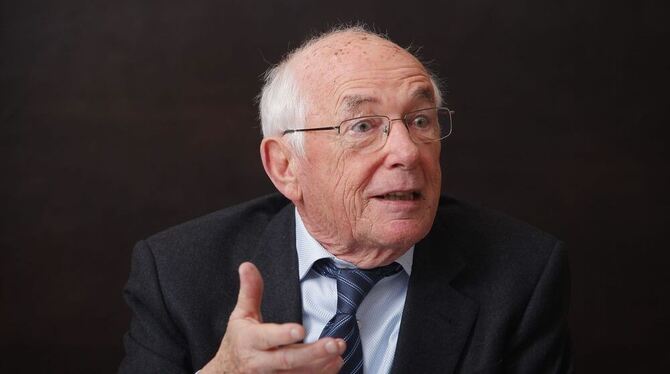 Ernst Huberty, der heute 90 Jahre alt wird, war »Mister Sportschau«. FOTO: WITTERS