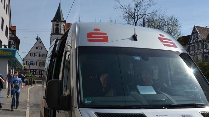 In Pfullingen ist er schon seit geraumer Zeit unterwegs, in Wannweil soll auch bald einer davonrollen: ein Bürgerbus für betagte