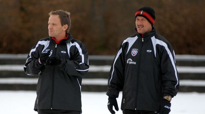 Strahlen: Der neue »Co« Stefan Minkwitz (links) und Trainer Roland Seitz.  FOTO: THOMYS