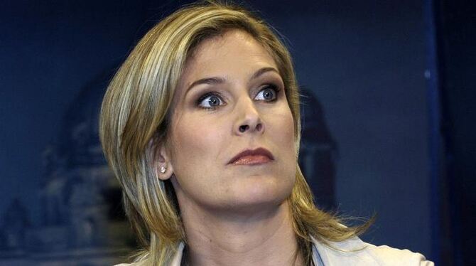 FDP-Europapolitikerin Silvana Koch-Mehrin ist wegen der Plagiatsaffäre um ihre Doktorarbeit von ihren politischen Ämtern zurü FDP-Europapolitikerin Silvana Koch-Mehrin ist wegen der Plagiatsaffäre um ihre Doktorarbeit von ihren politischen Ämtern zurü