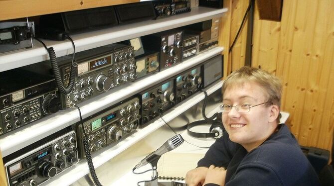 Kommunikation über Kontinente hinweg: Marcel Schill ist passionierter Funker. FOTO: ZMS Kommunikation über Kontinente hinweg: Marcel Schill ist passionierter Funker. FOTO: ZMS