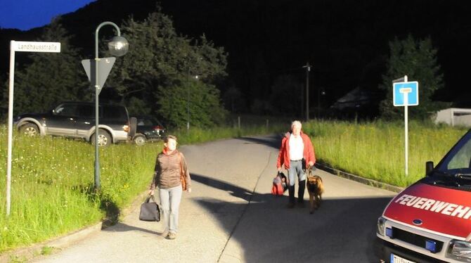 Die Landhaussiedlung ist evakuiert worden. Die Landhaussiedlung ist evakuiert worden.