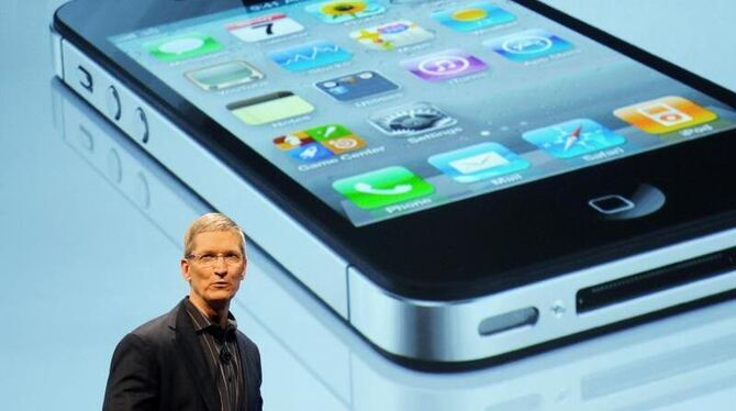 Tim Cook fiel als Nachfolger des Apple-Gründers Steve Jobs eine übergroße Aufgabe zu. Foto: Andrew Gombert