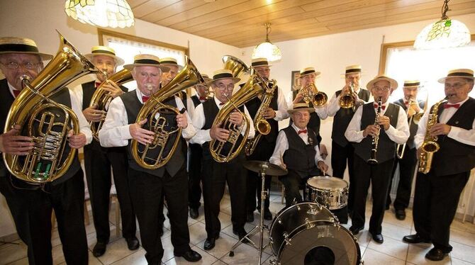 Am Wochenende feiert die Seniorenkapelle des Musikvereins Betzingen ihr zehnjähriges Bestehen. FOTO: ZAWADIL