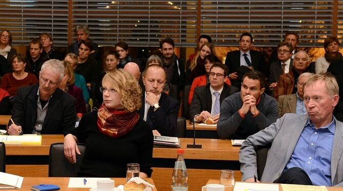 Volle Zuhörerbänke beim K8-Hearing. Volle Zuhörerbänke beim K8-Hearing.