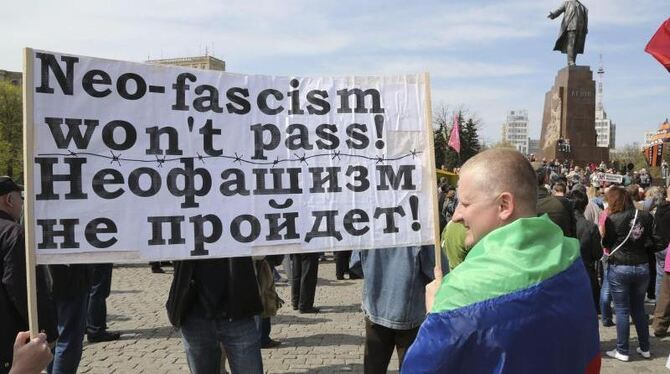 Pro-russische Demonstranten beschuldigen ihre Gegner, Neofaschisten zu sein. Foto: Volodymyr Petrov