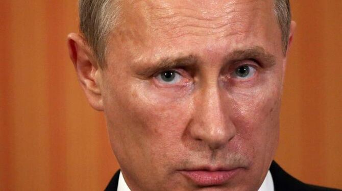 Der russische Präsident Wladimir Putin. Die EU erhöht den Druck auf Russland, damit es den ostukrainischen Rebellen die Unter