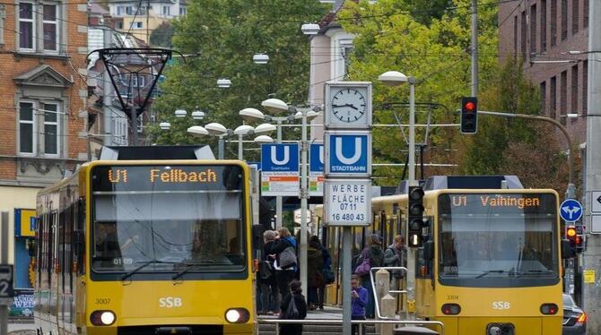 In Stuttgart gibt es die (normalspurige) Stadtbahn schon seit Langem. Sie fährt teilweise als U-Bahn.