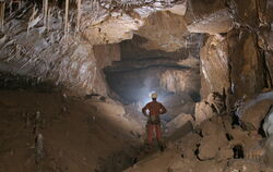 Solch spektakuläre Einblicke in die Höhlenforschung gab es in Grabenstetten. FOTO: DORSTEN 