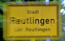 Die Sache ist fast schon klar: Die Stadt Reutlingen wird aller Voraussicht nach im Landkreis bleiben müssen. FOTO: NIETHAMMER