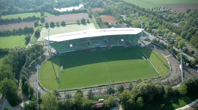 Der Austragungsort: das Reutlinger Stadion an der Kreuzeiche. FOTO: JOACHIM BAUR