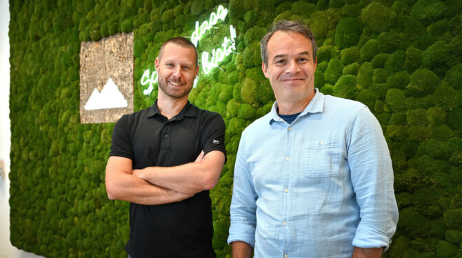 Ronny Höhn (links) und Matthias Gebhard leiten die Bergfreunde GmbH. FOTO: PIETH
