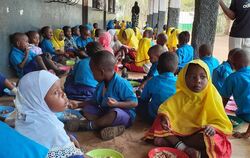 Einmal am Tag ein richtiges Essen, das ist für die Mädchen und Jungen des vom Reutlinger Hilfsverein Integramus in Kenia gebaute