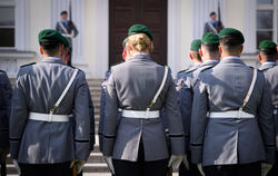 Die Frauenquote bei der Bundeswehr ist der Wehrbeauftragten Eva Högl zu niedrig. 