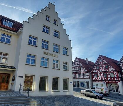 Das Rathaus in Trochtelfingen: Im Erdgeschoss befindet sich der Ratssaal. Wer künftig darin sitzt und die Geschicke der Stadt le