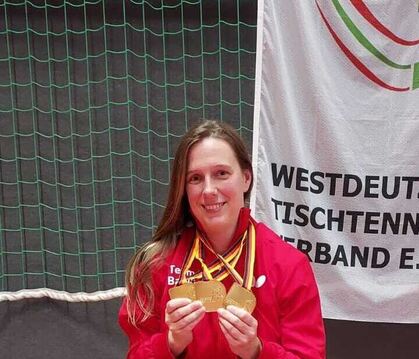 Holt bei den deutschen Senioren-Meisterschaften Gold im Einzel, Doppel und Mixed: Alexandra Schankula. 