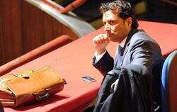 Der Unglückskapitän der der «Costa Concordia», Francesco Schettino, im Gerichtssaal in Grosseto. Foto: Andrew Medichini/Archi
