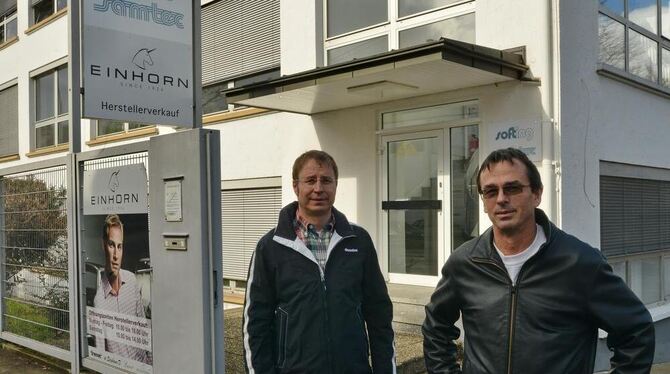 Die Brandmelde-Anlage verhinderte Schlimmeres: Roland Klingesberger, Abteilungsleiter Software, und Geschäftsführer Armin Bauman