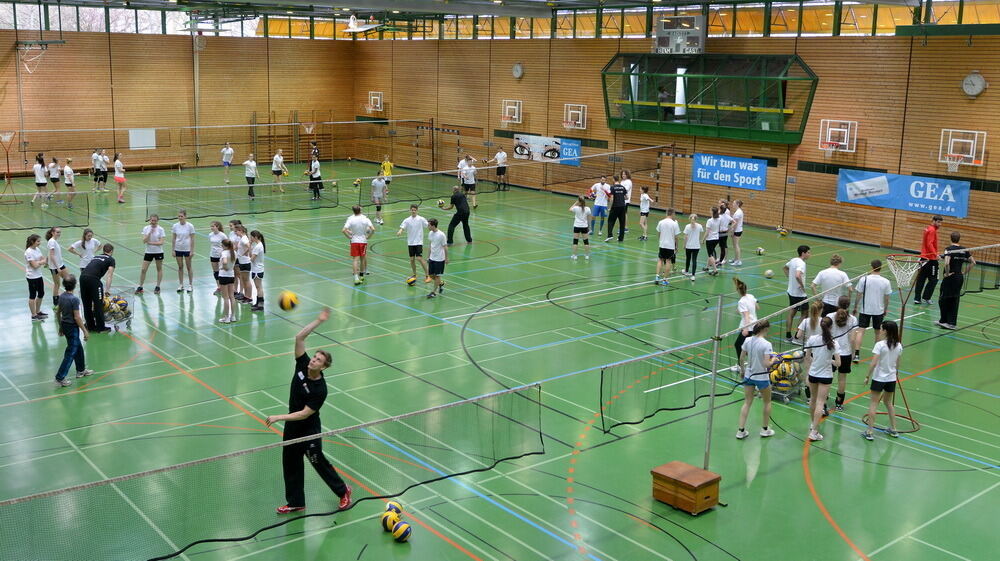 Mit Profis fürs Abi trainieren Volleyball mit dem TV Rottenburg