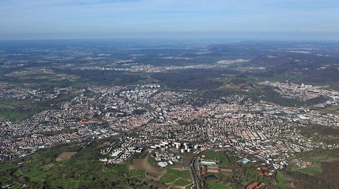 Auch das größte Zentrum in der Region Neckar-Alb, die 112 000-Einwohnerstadt Reutlingen, muss sich in ihrer Entwicklung, was Woh