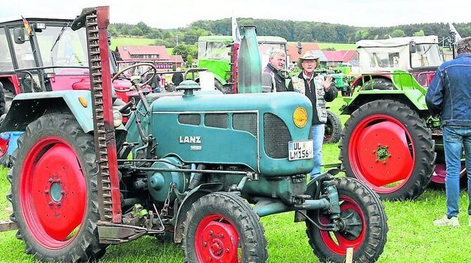Rund sechshundert alte Traktoren waren am Wochenende beim Oldtimertreffen in Wilsingen zu bestaunen. FOTO: LEIPPERT