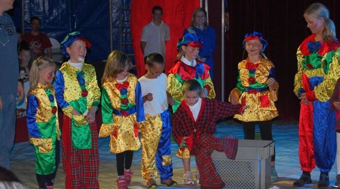 Bei einer Zirkuswoche, organisiert vom Förderverein der Wannweiler Uhlandschule, entdeckten die Buben und Mädchen die Artisten u