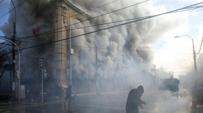 Mehrere Gebäude gingen in Flammen auf. Foto: Mario Ruiz