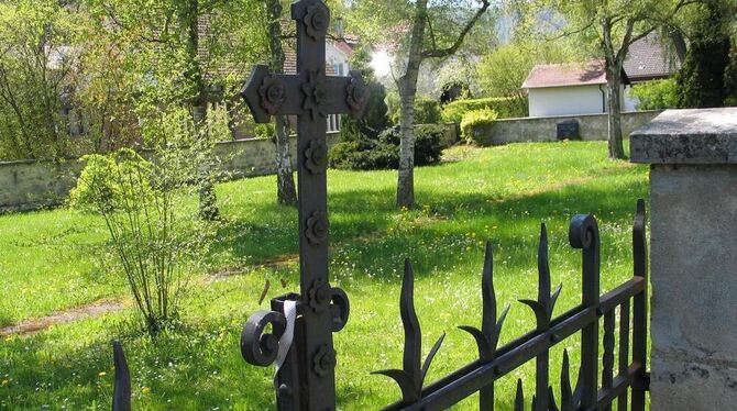 Ein lauschiges Plätzchen: Der alte Friedhof in Oberhausen soll für die Bevölkerung attraktiv gestaltet werden. ARCHIVFOTO: US