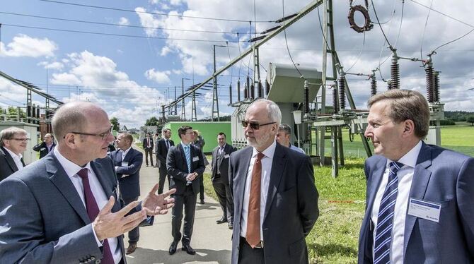 Gelegenheit zum Gedankenaustausch über die Energiewende auf der Alb: Netze-Geschäftsführer Martin Konermann (links) und ABB-Vors