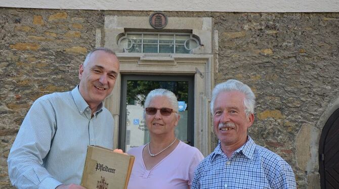 Matthäus Felder aus Unterhausen (links) ist Vorsitzender des Pfleiderer-Familienverbands und bereitet derzeit das Pfleiderer-T Matthäus Felder aus Unterhausen (links) ist Vorsitzender des Pfleiderer-Familienverbands und bereitet derzeit das Pfleiderer-T