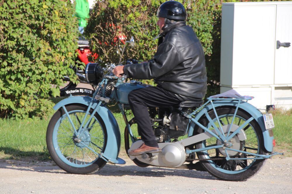 16. Roller- und Kleinwagentreffen Großengstingen 2016