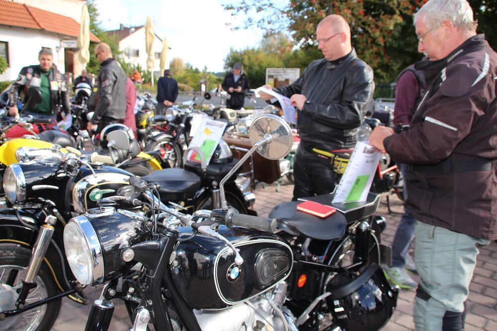 16. Roller- und Kleinwagentreffen Großengstingen 2016