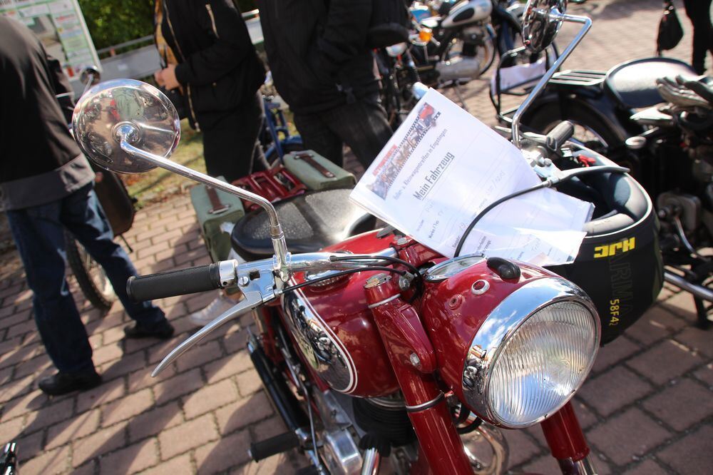 16. Roller- und Kleinwagentreffen Großengstingen 2016