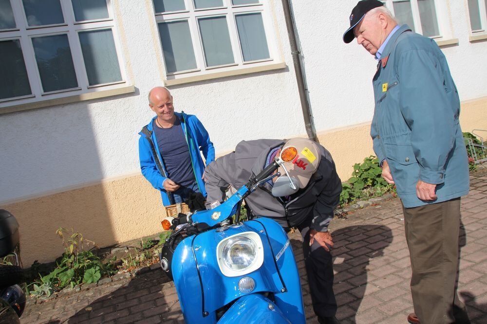 16. Roller- und Kleinwagentreffen Großengstingen 2016