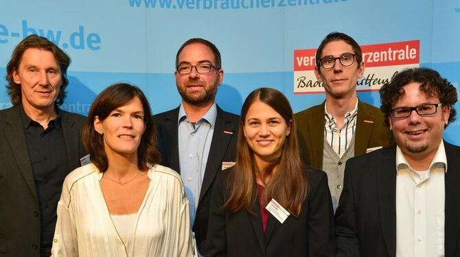 Das Team der Reutlinger Beratungsstelle steht Verbrauchern mit fach- und rechtskundigen Auskünften zur Seite (von links): Matthi Das Team der Reutlinger Beratungsstelle steht Verbrauchern mit fach- und rechtskundigen Auskünften zur Seite (von links): Matthi