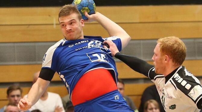 Leitete mit seinen Toren erst die Aufholjagd ein und sah dann die Rote Karte: Andreas Bornemann. Rechts: Julian Bötsch. ARCHIVFO