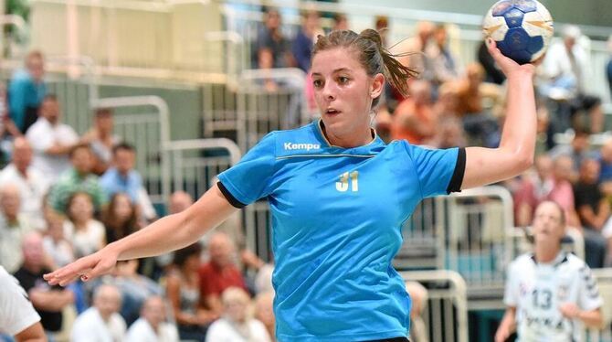 Glänzte zuletzt in Leverkusen mit sieben Toren in einer Halbzeit: TuS-Rechtsaußen Kelly Vollebregt.