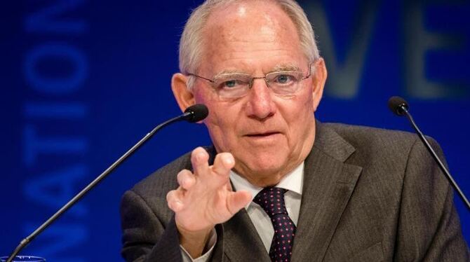 Der Koalitionspartner SPD ist mit den Plänen von Bundesfinanzminister Schäuble unzufrieden. Foto: Gregor Fischer