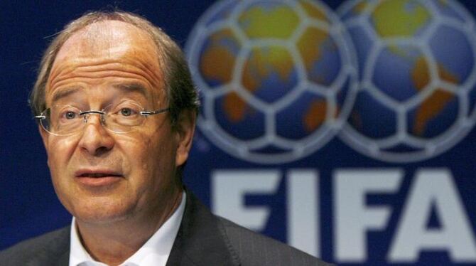 Die Schweizer Bundesanwaltschaft ermittelt nun auch gegen den ehemaligen FIFA-Generalsekretär Urs Linsi. Foto: Steffen Schmid