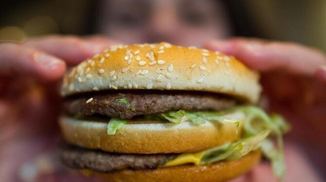 Der Big Mac gilt als bekanntester Burger der Welt. Foto: Christoph Schmidt/Archiv