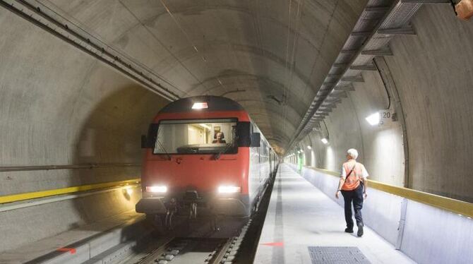 Jahrhundert-Bauwerk: Der Gotthard-Basistunnel nimmt seinen regulären Betrieb auf. Foto: Urs Flueeler