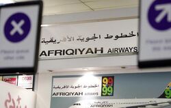 Ein Schalter der libyschen Afriqiyah Airways am Flughafen Gatwick. Foto: Jonathan Brady/Archiv