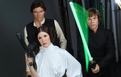 Die Wachsfiguren der «Star Wars»-Helden «Han Solo» (l-r), «Prinzessin Leia» und «Luke Skywalker» in London. Foto: Jens Kalaen