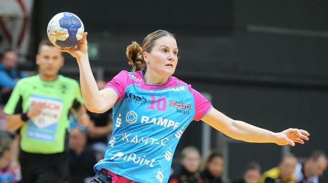 Gab den Takt vor: Metzingens Spielmacherin Anna Loerper spielte in Oldenburg groß auf und erzielte acht Treffer.