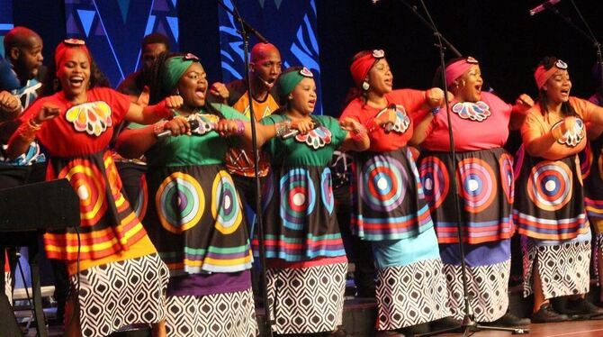 Der Soweto Gospel Choir bot mitreißende Darbietungen. FOTO: SPIESS