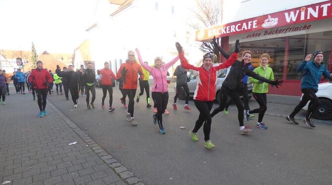 Kalte Temperaturen bei strahlender Wintersonne – Neujahrsläufer in Metzingen waren beim Lauf zum Florian bester Dinge.