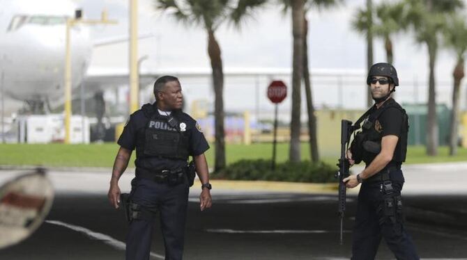 Auf dem Flughafen der Stadt Fort Lauderdale in Florida sind mehrere Menschen erschossen worden. Foto. Lynne Sladky Foto: Lynn