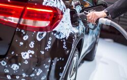 Brennstoffzellenfahrzeug F-Cell GLC von Mercedes-Benz: Bislang sind erst wenige Wasserstoff-Modelle in Großserie gegangen. Fo