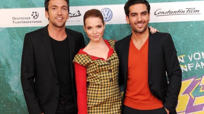 Ein erfolgreiches Team: Regisseur Bora Dagtekin (l-r) und die Schauspieler Karoline Herfurth und Elyas M'Barek. Foto: Tobias Ein erfolgreiches Team: Regisseur Bora Dagtekin (l-r) und die Schauspieler Karoline Herfurth und Elyas M'Barek. Foto: Tobias